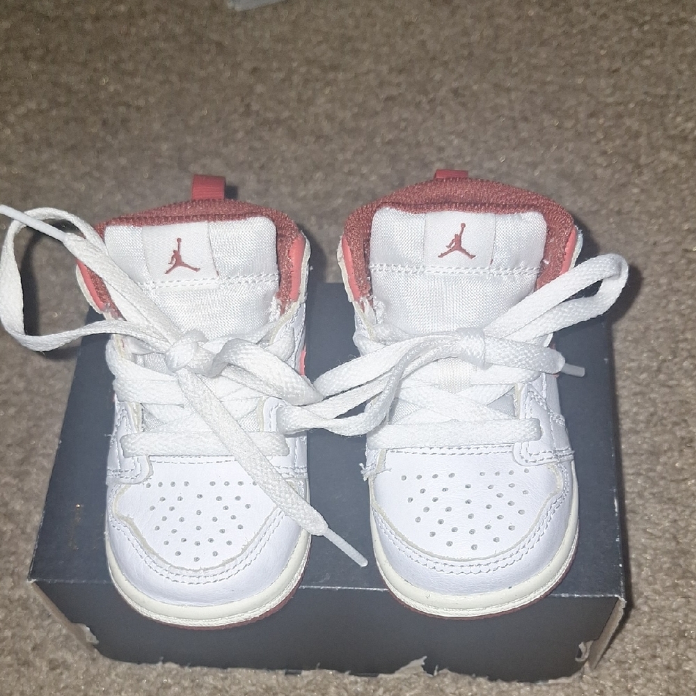 Nike Kids' White and Red Sneakers